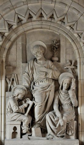 Haut-relief de la Sainte Famille