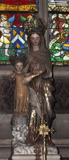 Statue de la Vierge à l'Enfant Statue de la Vierge à l'Enfant