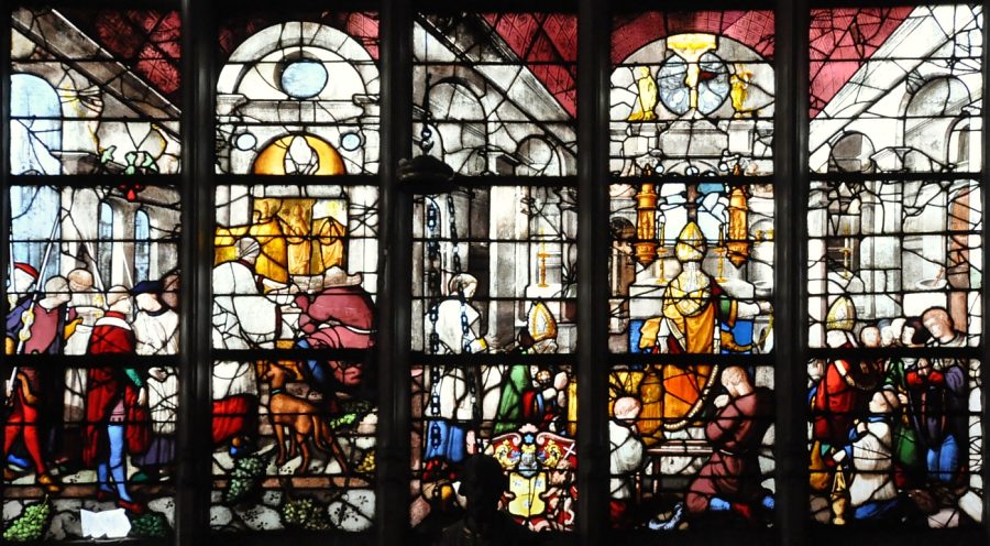 Vitrail de la vie de saint Romain (1540), totalité du registre inférieur Vitrail de la vie de saint Romain (1540), totalité du registre inférieur