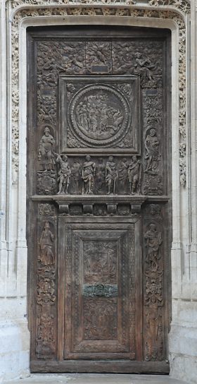 La porte des Fonts et ses boiseries