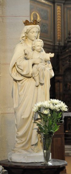 Statue de Vierge à l'Enfant