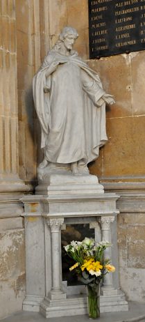 Statue du Sacré Cœur en marbre