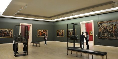 Une des grandes salles du musée.