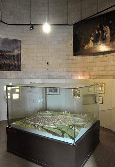 Maquette de la ville de Rouen pendant le siège des Anglais en 1418