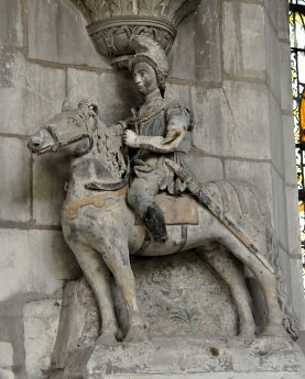 Statue de saint Martin  cheval dans le déambulatoire