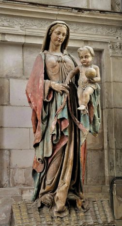 Statue de la Vierge à l'Enfant